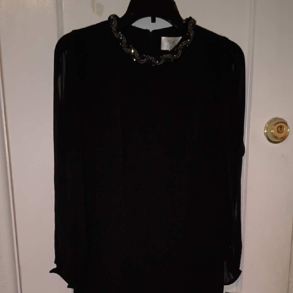 NWT Dr Collection | Chic Black Midi Dress with Chain Detail (35 Inches Length)